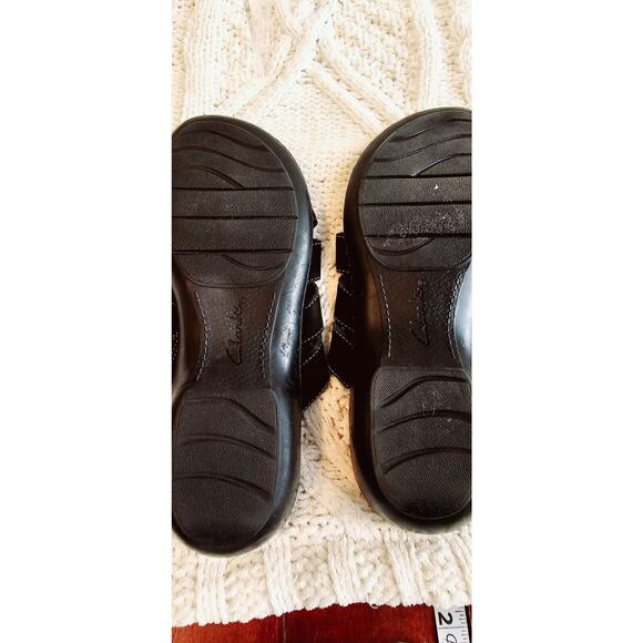 CLARKS Womens Bendables Black Leather Slip On Comfort Sandals Size 7.5 WIDE - Picture 5 of 5